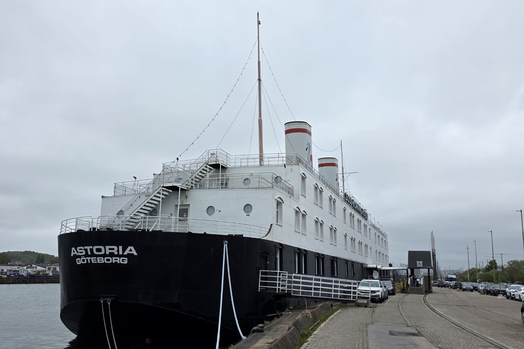 Hotelschiff