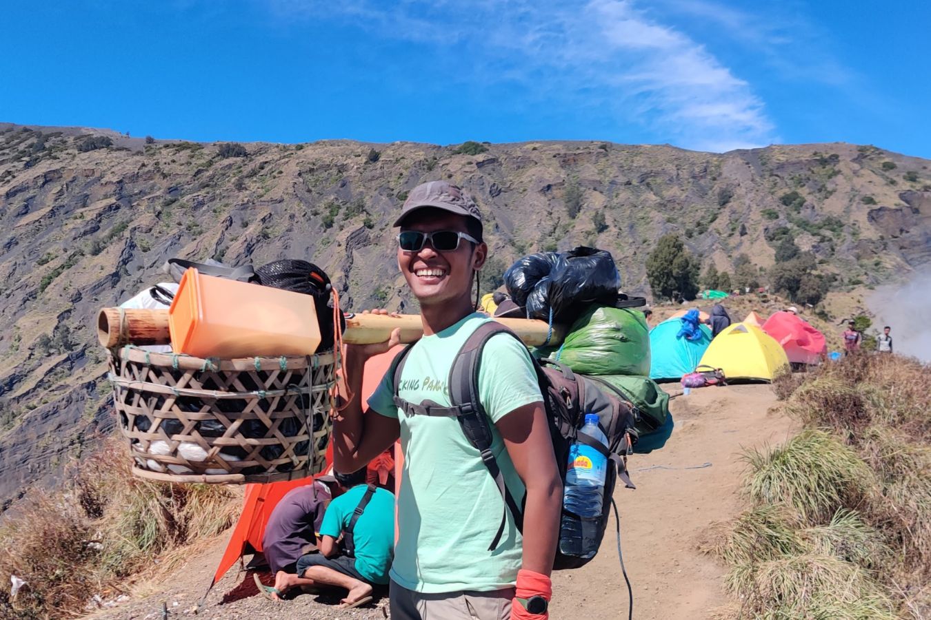 Trying out what porters carried during the Rinjani Hike