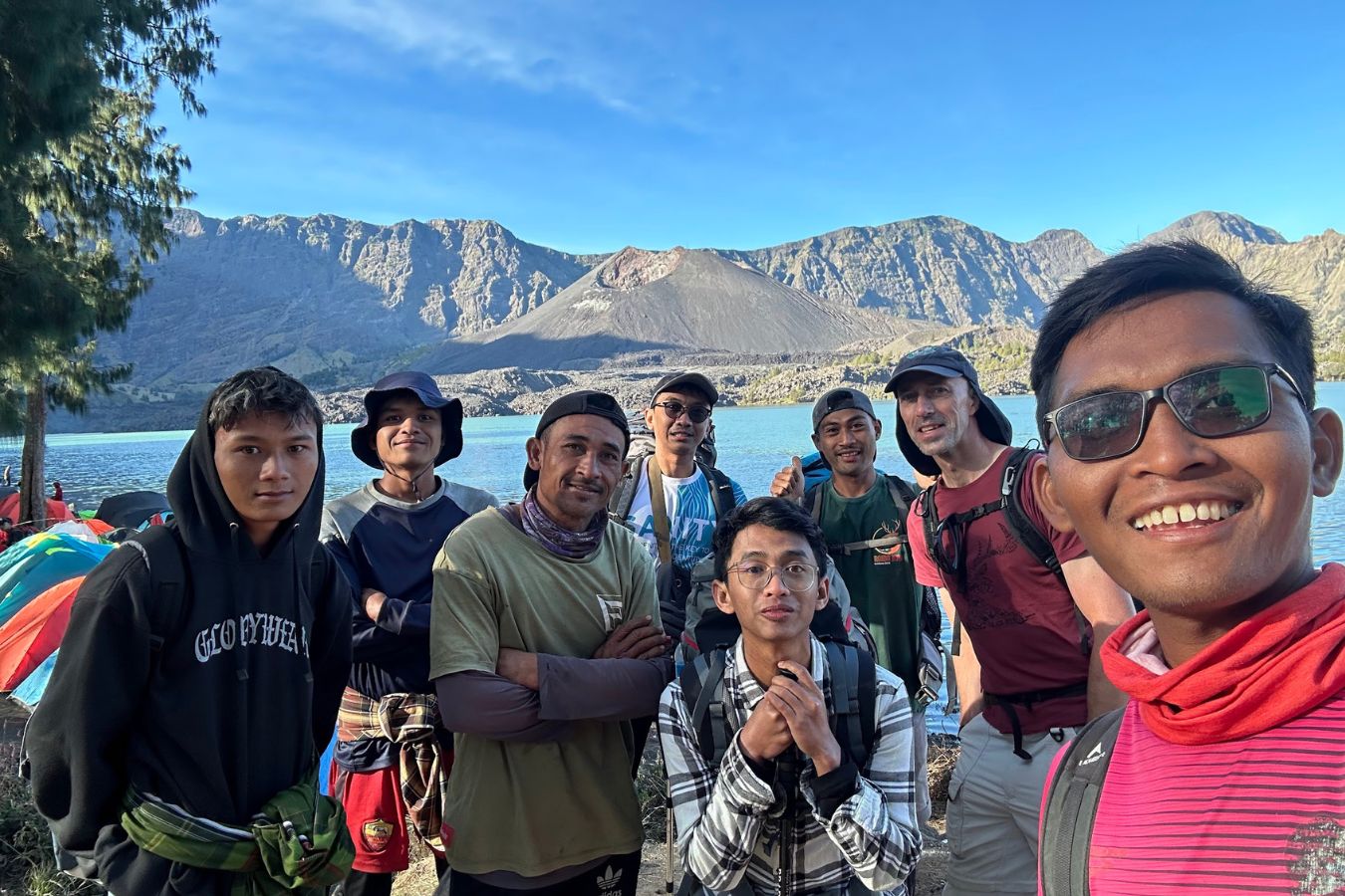 Group pics with guide and porters during the hike